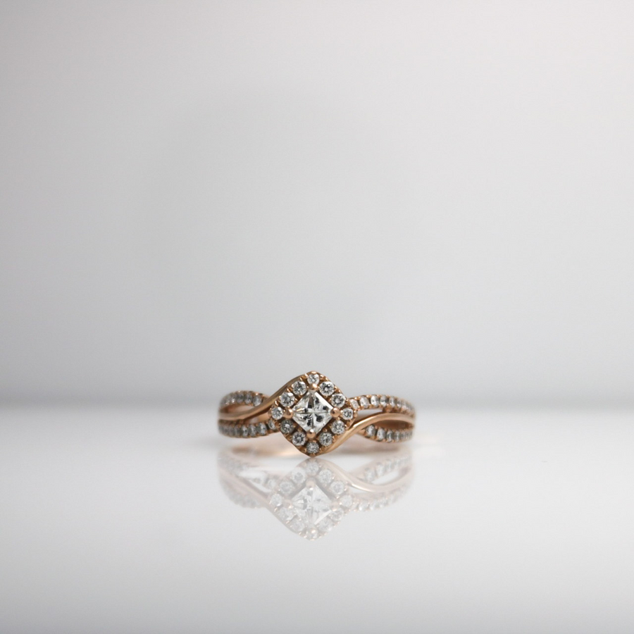 ROSE GOLD LADY'S  RING WITH DIAMONDS