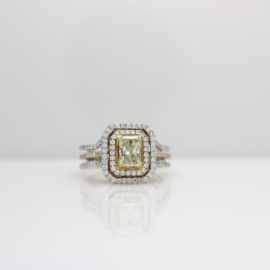 WHITE GOLD LADY'S DIAMOND CLUSTER RING