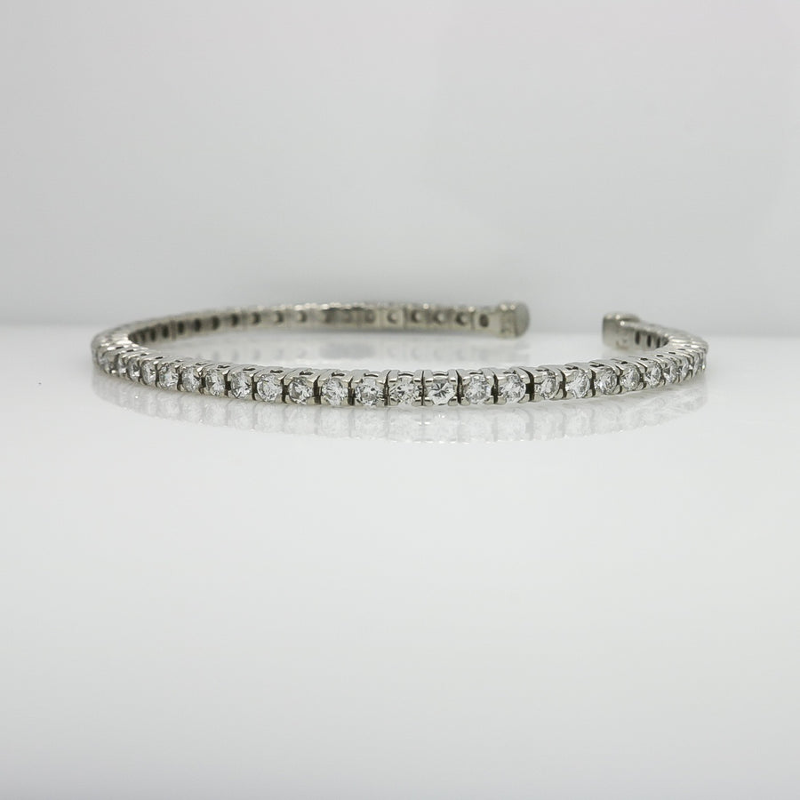 WHITE GOLD CUFF DIAMOND BRACELET