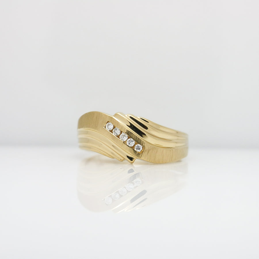 YELLOW GOLD MEN'S RING WITH 5 DIAMONDS