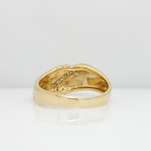 YELLOW GOLD MEN'S RING WITH 5 DIAMONDS