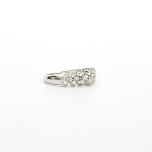 WHITE GOLD LADY'S RING WITH ROUND DIAMONDS