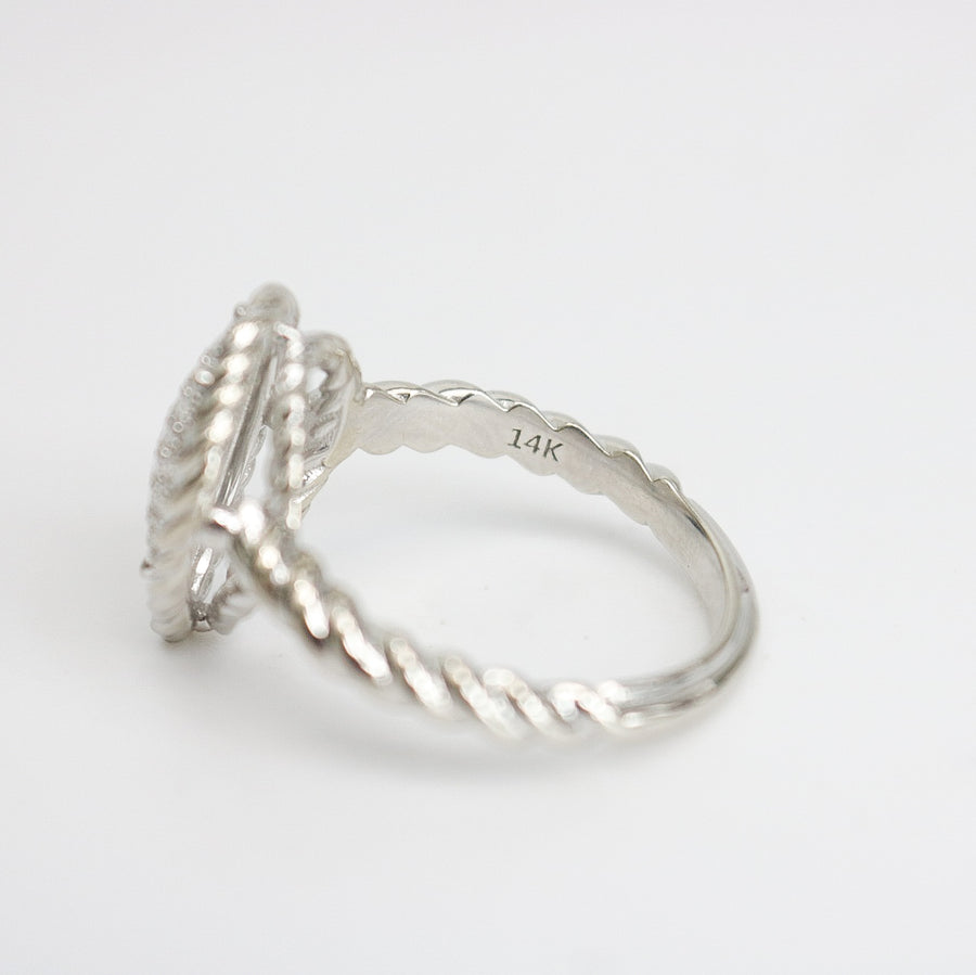 WHITE GOLD LADY'S NATURAL DIAMOND RING ROPE STYLE