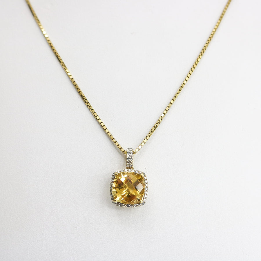 YELLOW GOLD PENDANT WITH CITRINE GEMSTONE AND BOX CHAIN