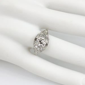 PLATINUM DIAMOND ENGAGEMENT RING