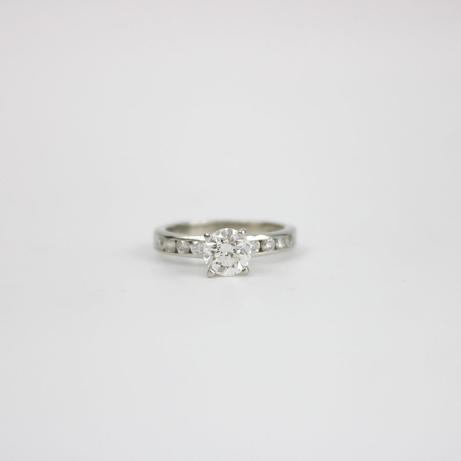 ENGAGEMENT DIAMOND PLATINUM RING