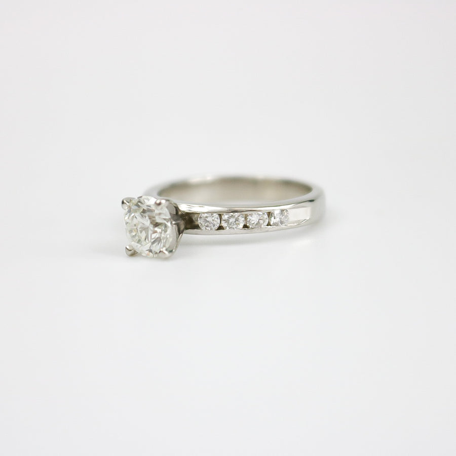 ENGAGEMENT DIAMOND PLATINUM RING