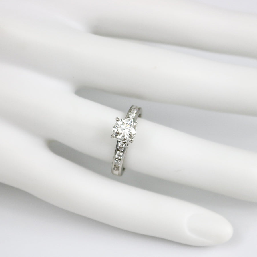 ENGAGEMENT DIAMOND PLATINUM RING