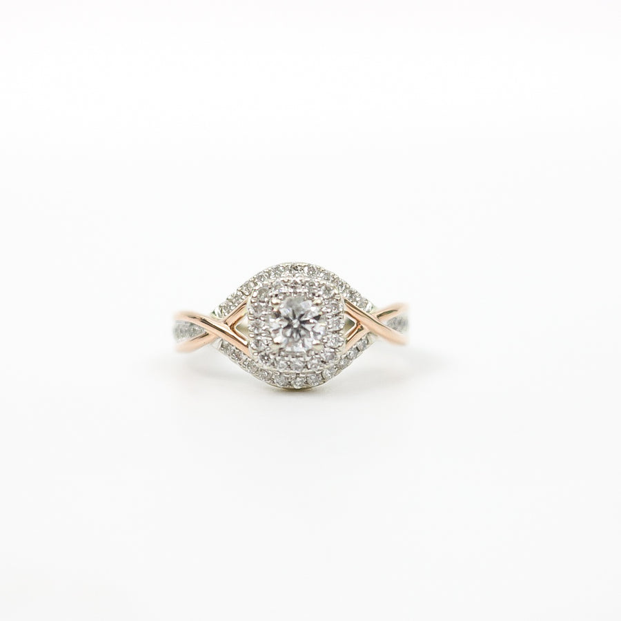 TWO TONE GOLD LADY'S DIAMOND RING