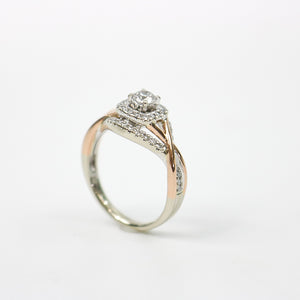 TWO TONE GOLD LADY'S DIAMOND RING