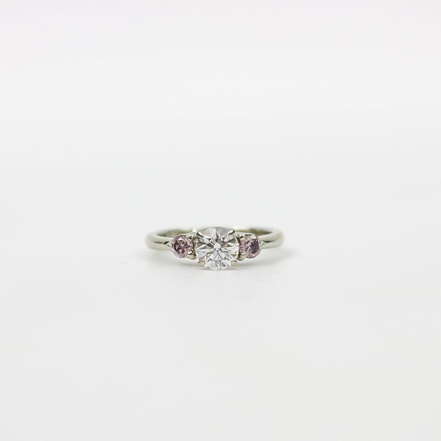 WHITE GOLD NATURAL DIAMOND ENGAGEMENT RING 0.73CTS