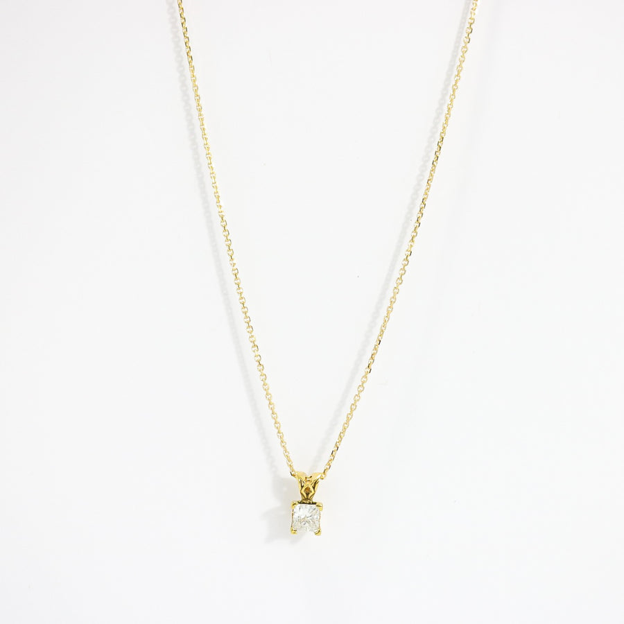 YELLOW GOLD PRINCESS CUT NATURAL DIAMOND PENDANT