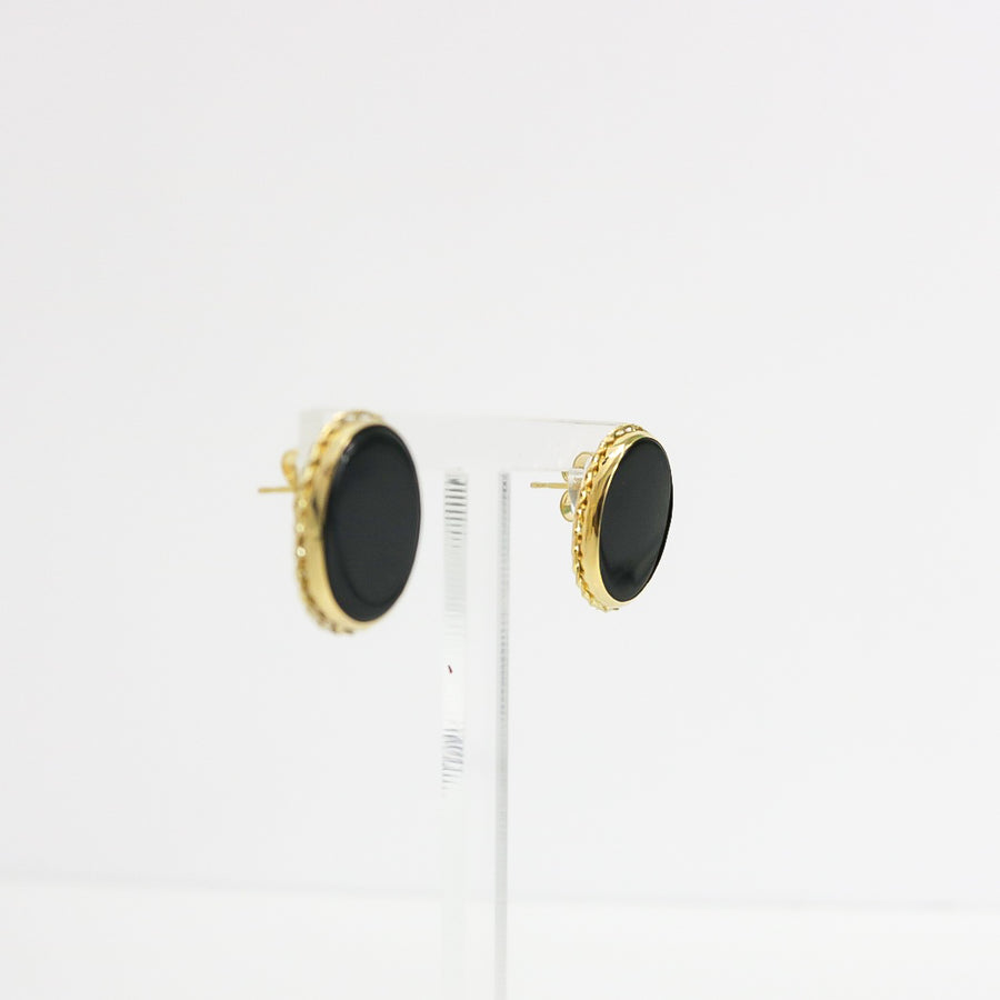 YELLOW GOLD EARRINGS WITH OVAL BLACK ONYX STONE