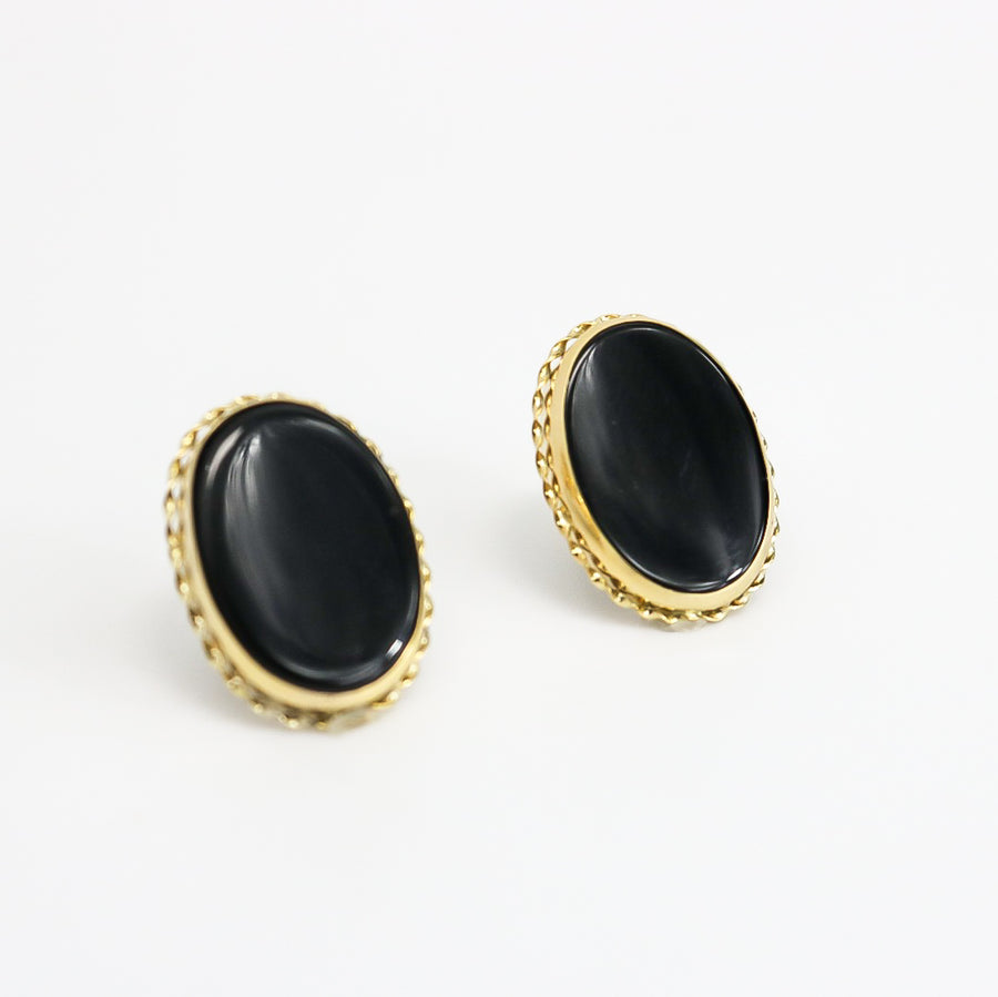 YELLOW GOLD EARRINGS WITH OVAL BLACK ONYX STONE