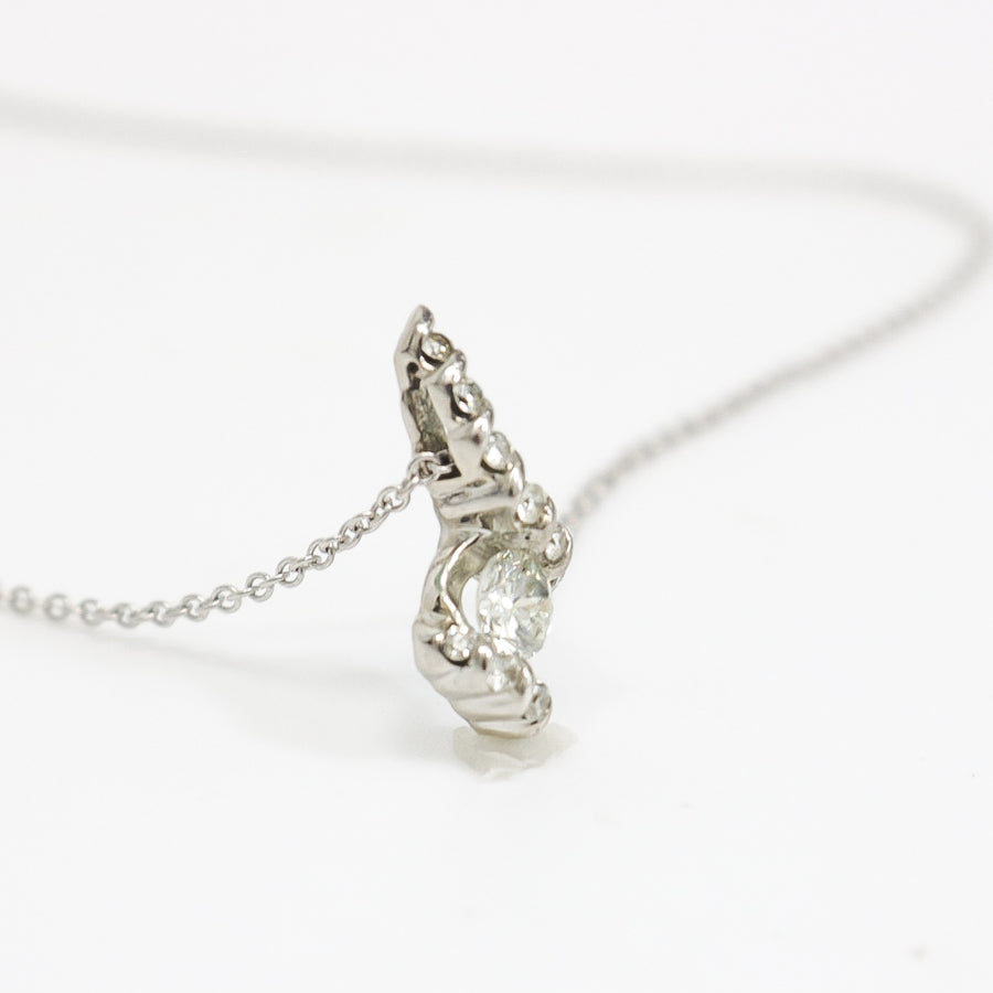 WHITE GOLD NATURAL DIAMOND PENDANT WITH NECKLACE