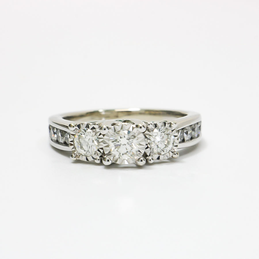 WHITE GOLD PAST PRESENT FUTURE NATURAL DIAMOND RING