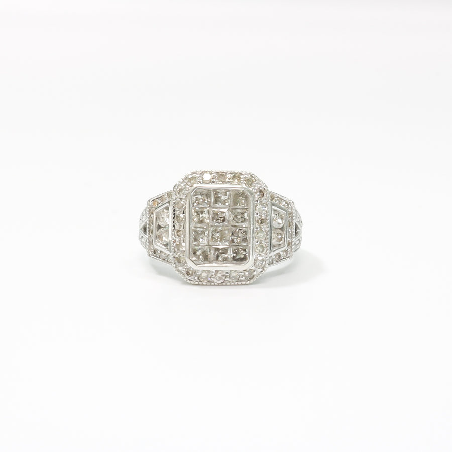 WHITE GOLD LADY'S NATURAL DIAMOND RING VINTAGE STYLE