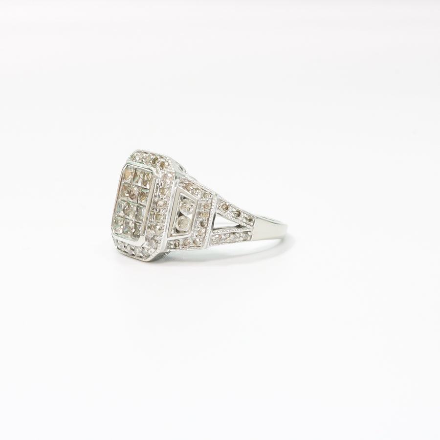 WHITE GOLD LADY'S NATURAL DIAMOND RING VINTAGE STYLE