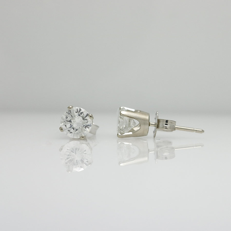 SOLITAIRE DIAMOND EARRINGS