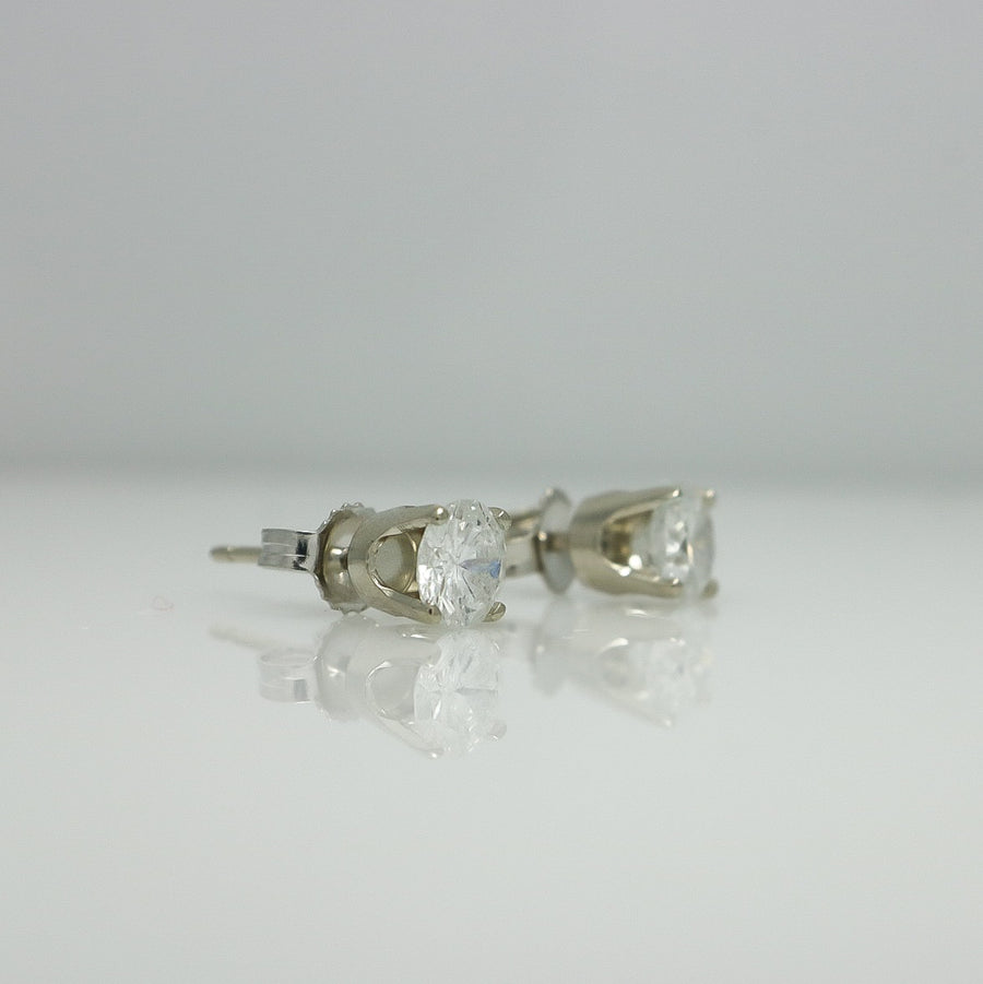 SOLITAIRE DIAMOND EARRINGS