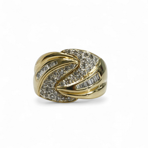 YELLOW GOLD LADY'S MULTI DIAMOND RING