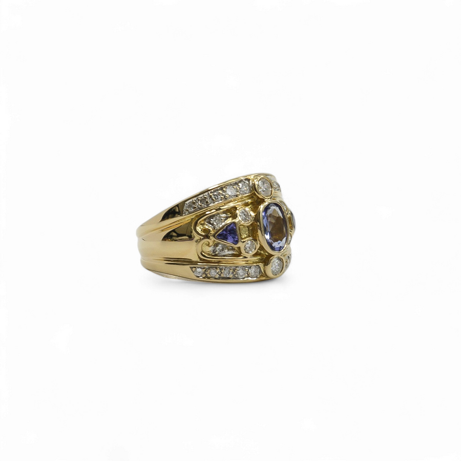 YELLOW GOLD LADY'S RING WITH TANZANITE AND DIAMOND STONES