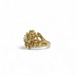 YELLOW GOLD NUGGET LADY'S RING WITH NATURAL DIAMOND