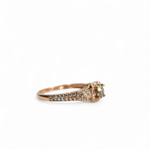 ROSE GOLD LADY'S RING WITH CHAMPAGNE AND WHITE NATURAL DIAMONDS.