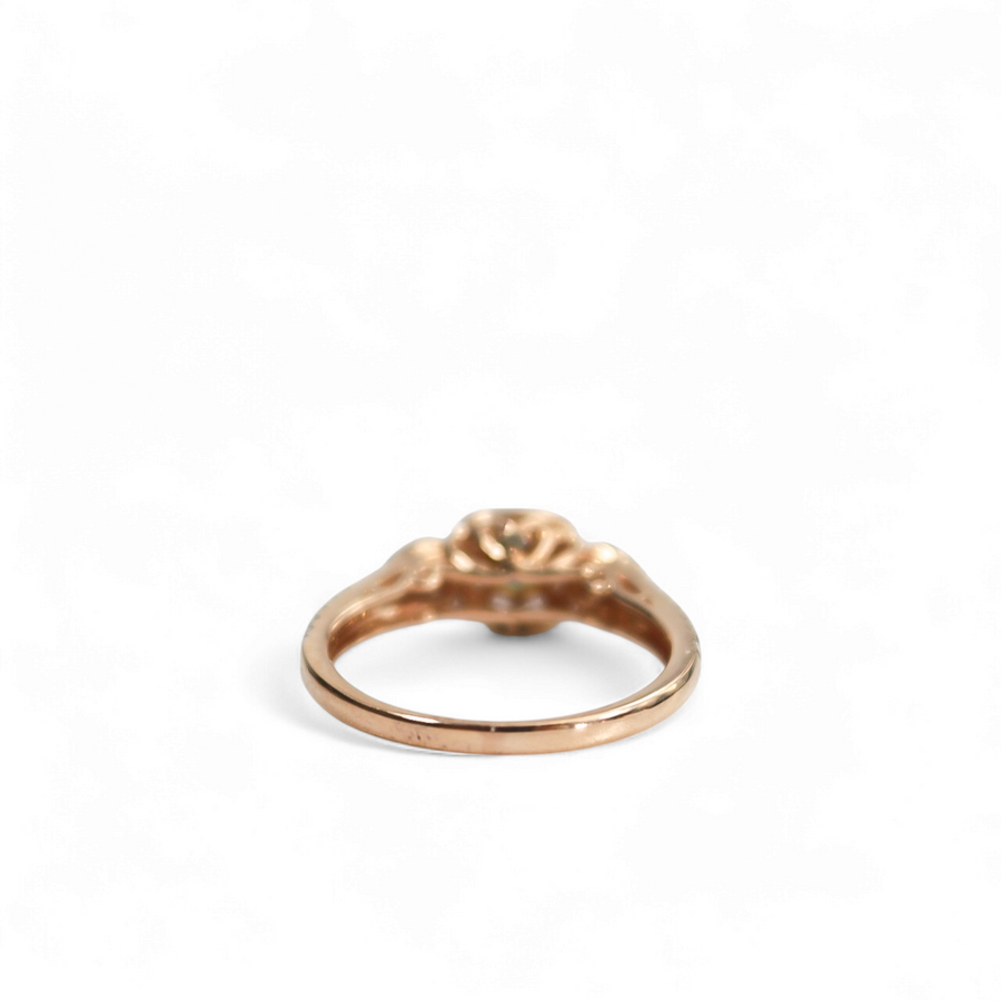 ROSE GOLD LADY'S RING WITH CHAMPAGNE AND WHITE NATURAL DIAMONDS.