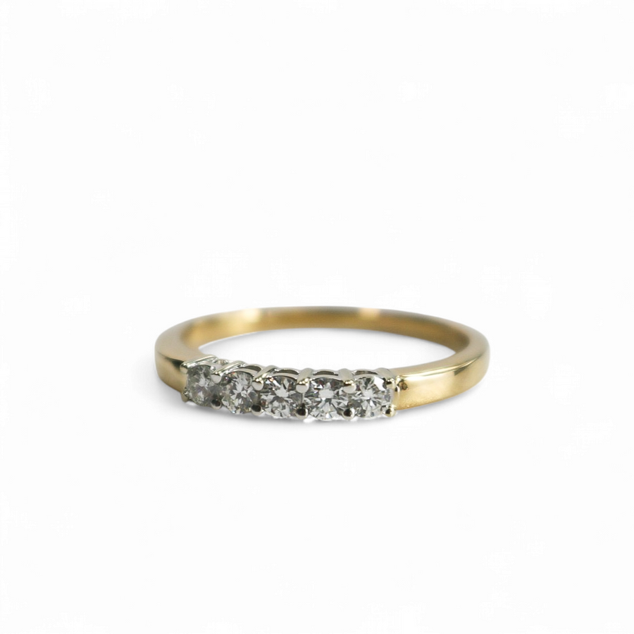 YELLOW GOLD NATURAL DIAMOND BAND