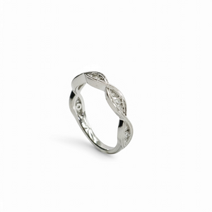 WHITE GOLD INFINITY BAND WITH NATURAL DIAMONDS.