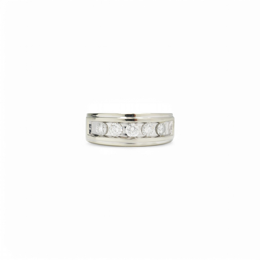 MEN'S WEDDING BAND WITH 5 DIAMONDS.