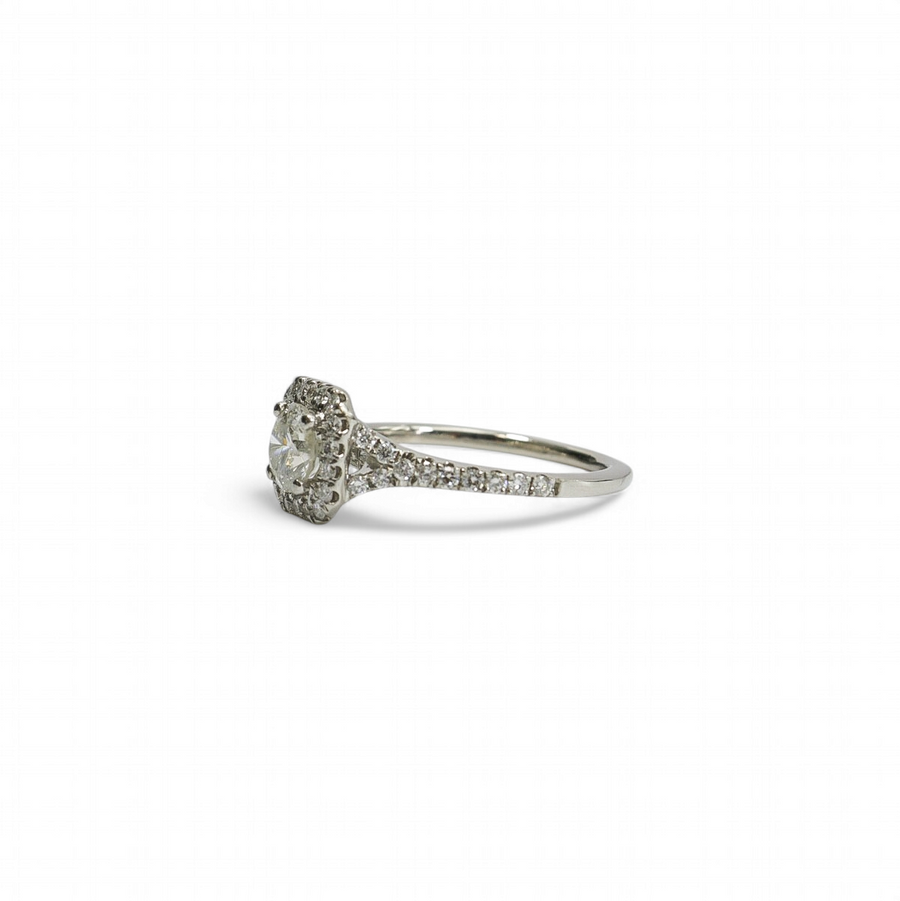 WHITE GOLD NATURAL DIAMOND ENGAGEMENT RING