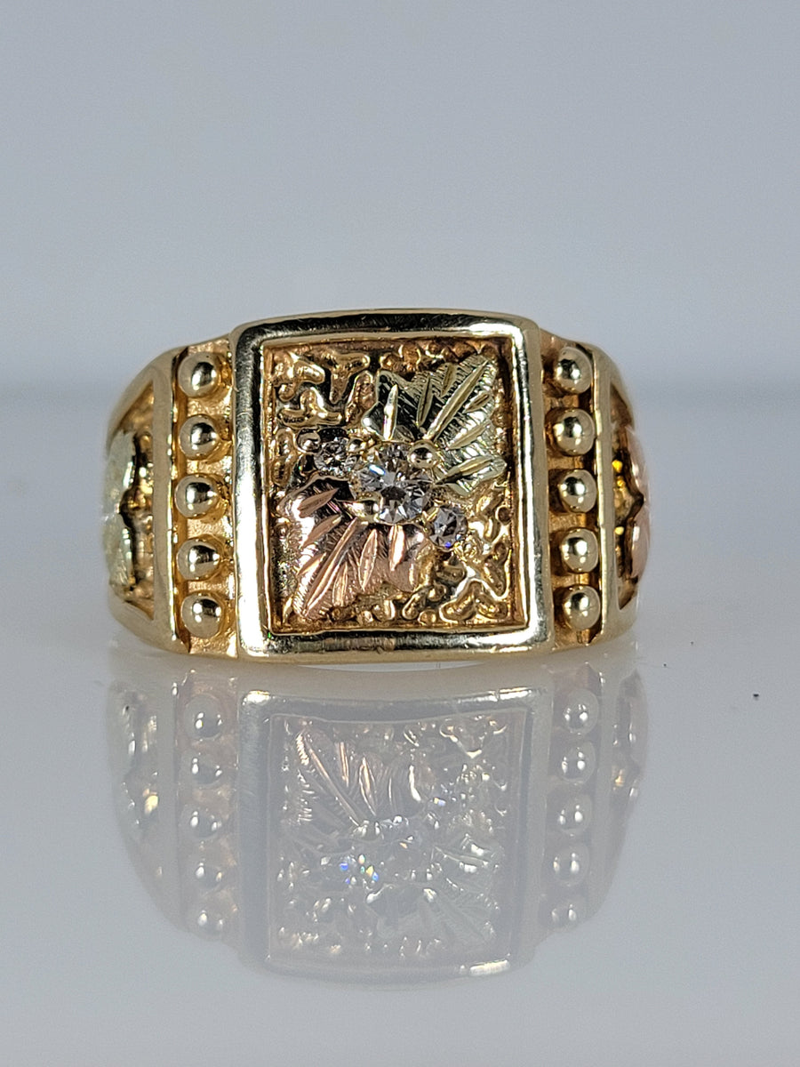 MEN'S BLACKHILL GOLD RING 10KT