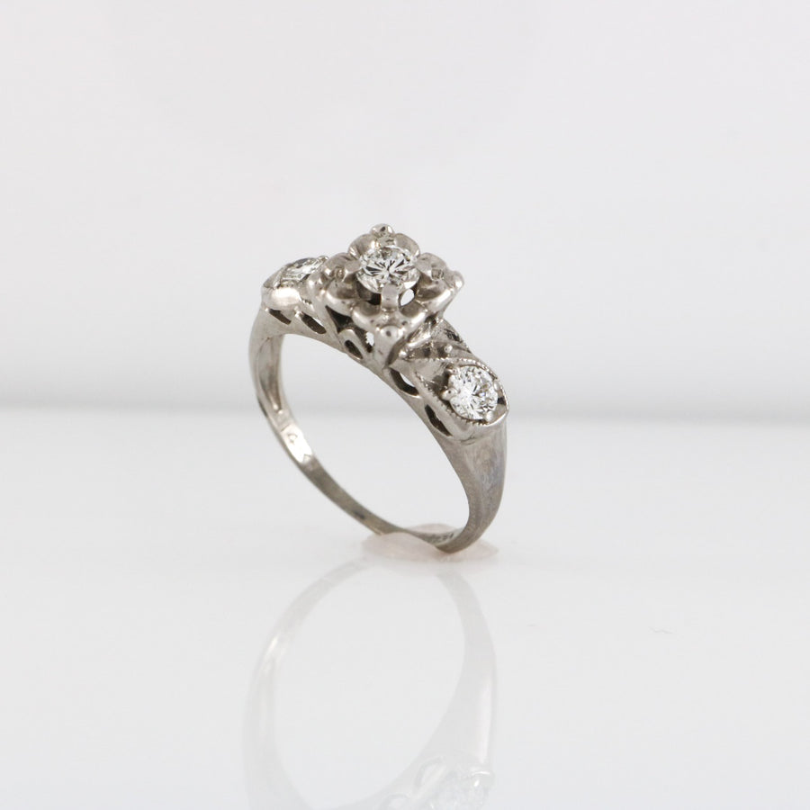 VINTAGE ENGAGEMENT RING