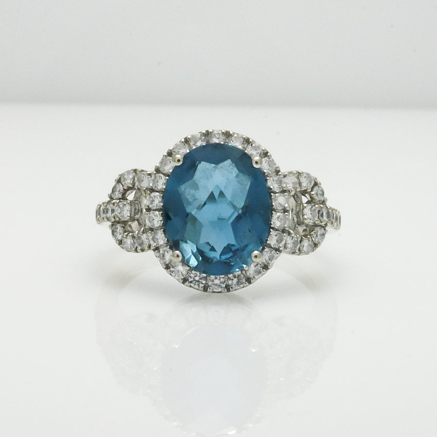 WHITE GOLD TOPAZ RING