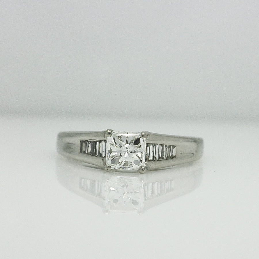 PRINCESS CUT DIAMOND RING