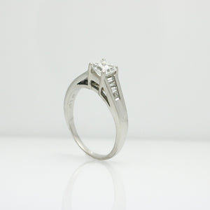 PRINCESS CUT DIAMOND RING