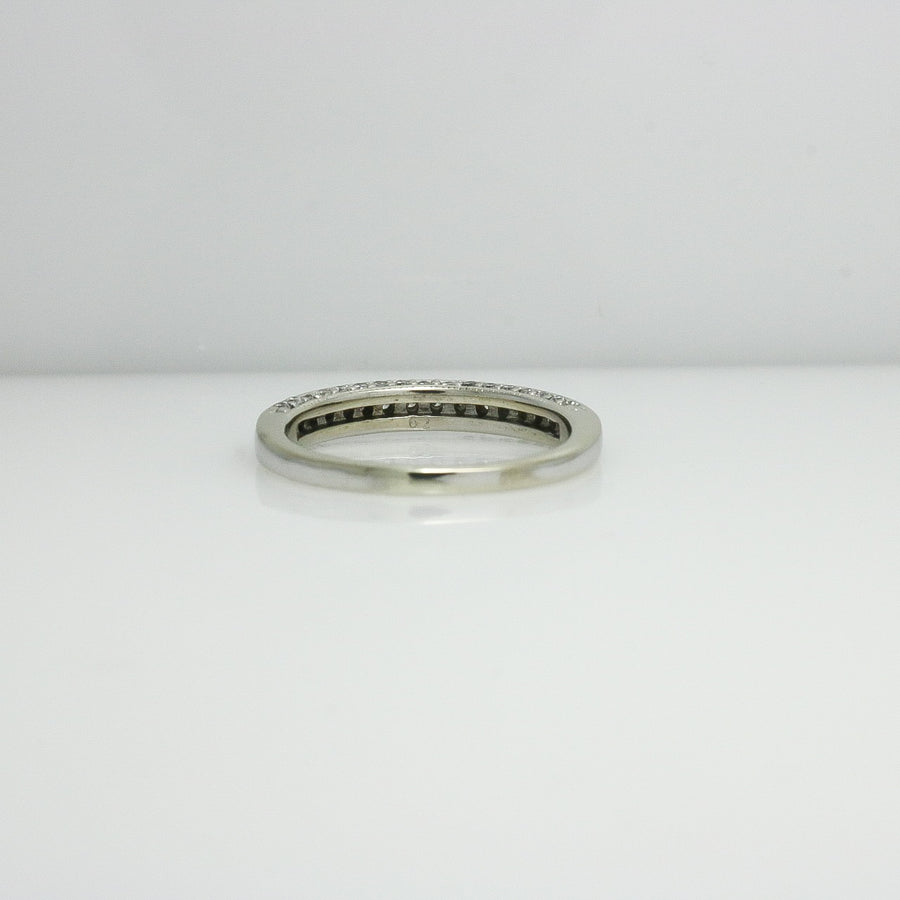 PAVE DIAMOND BAND