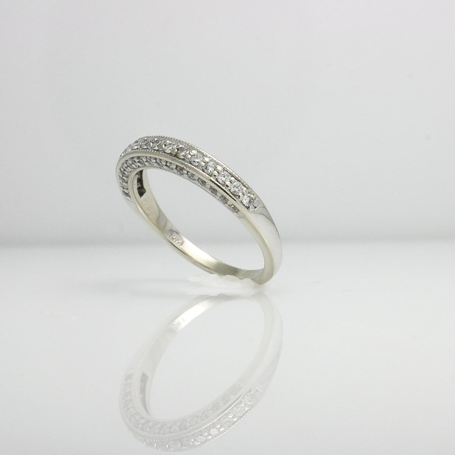 PAVE DIAMOND BAND